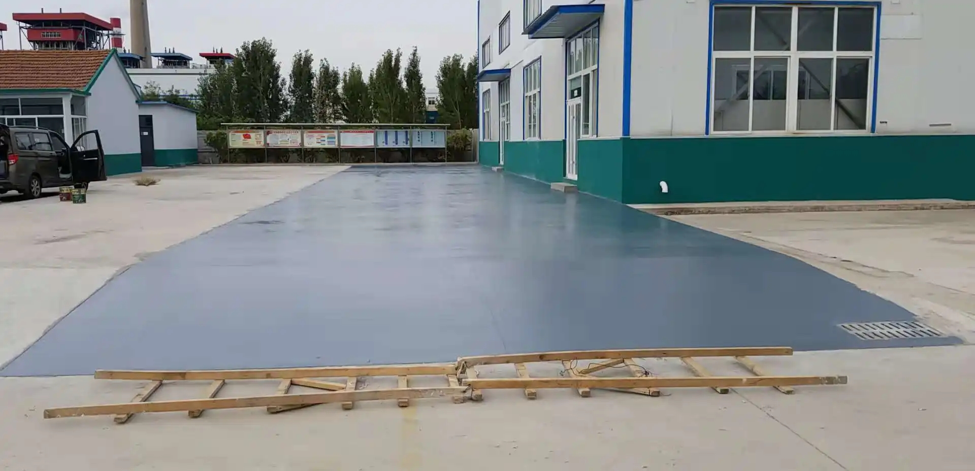 建瓯车间厂房地坪漆修补翻新